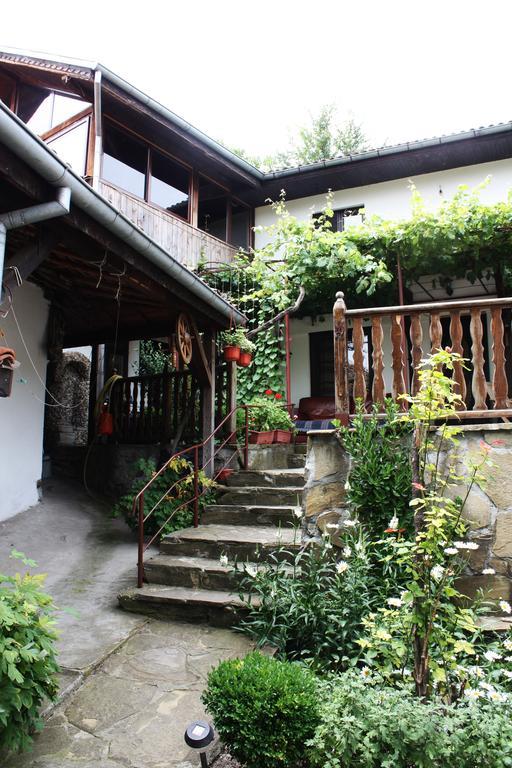 Hikers Hostel Veliko Tărnovo Exterior foto