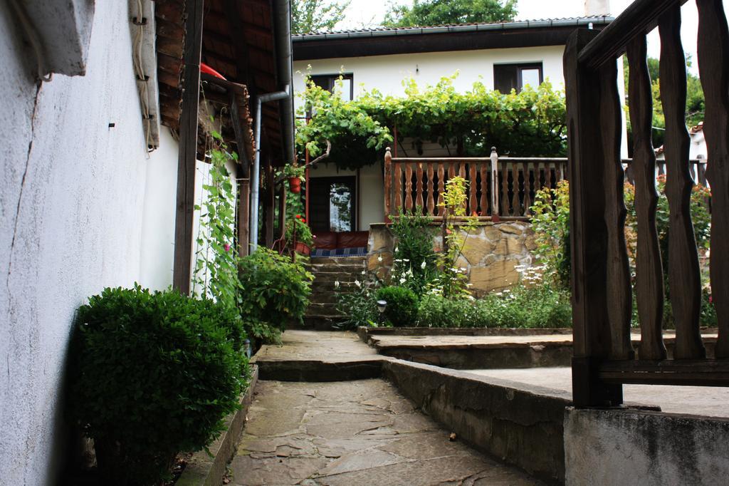 Hikers Hostel Veliko Tărnovo Exterior foto