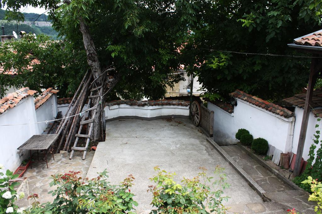 Hikers Hostel Veliko Tărnovo Exterior foto